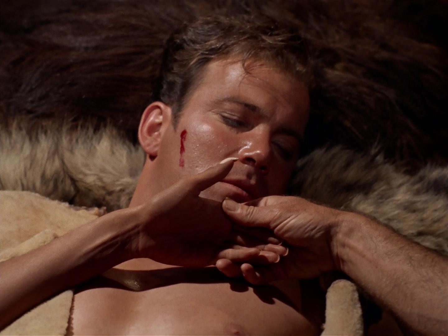 ariane179254_StarTrek_2x19_APrivateLittleWar_1417.jpg