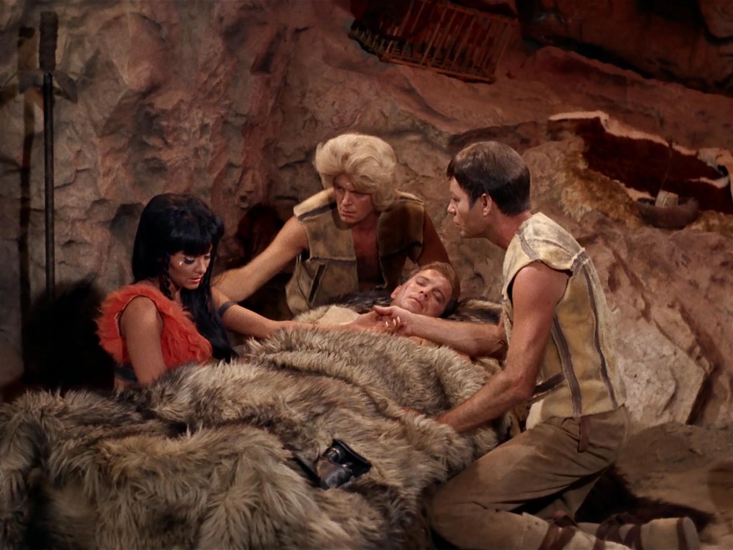 ariane179254_StarTrek_2x19_APrivateLittleWar_1439.jpg