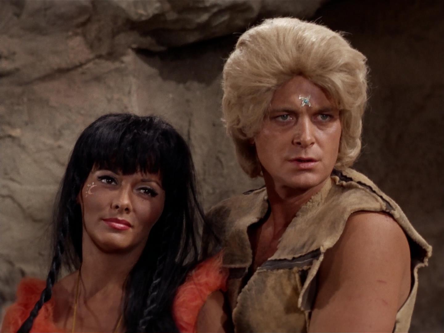 ariane179254_StarTrek_2x19_APrivateLittleWar_1456.jpg