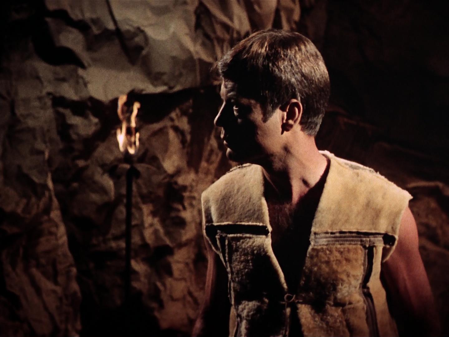 ariane179254_StarTrek_2x19_APrivateLittleWar_1505.jpg