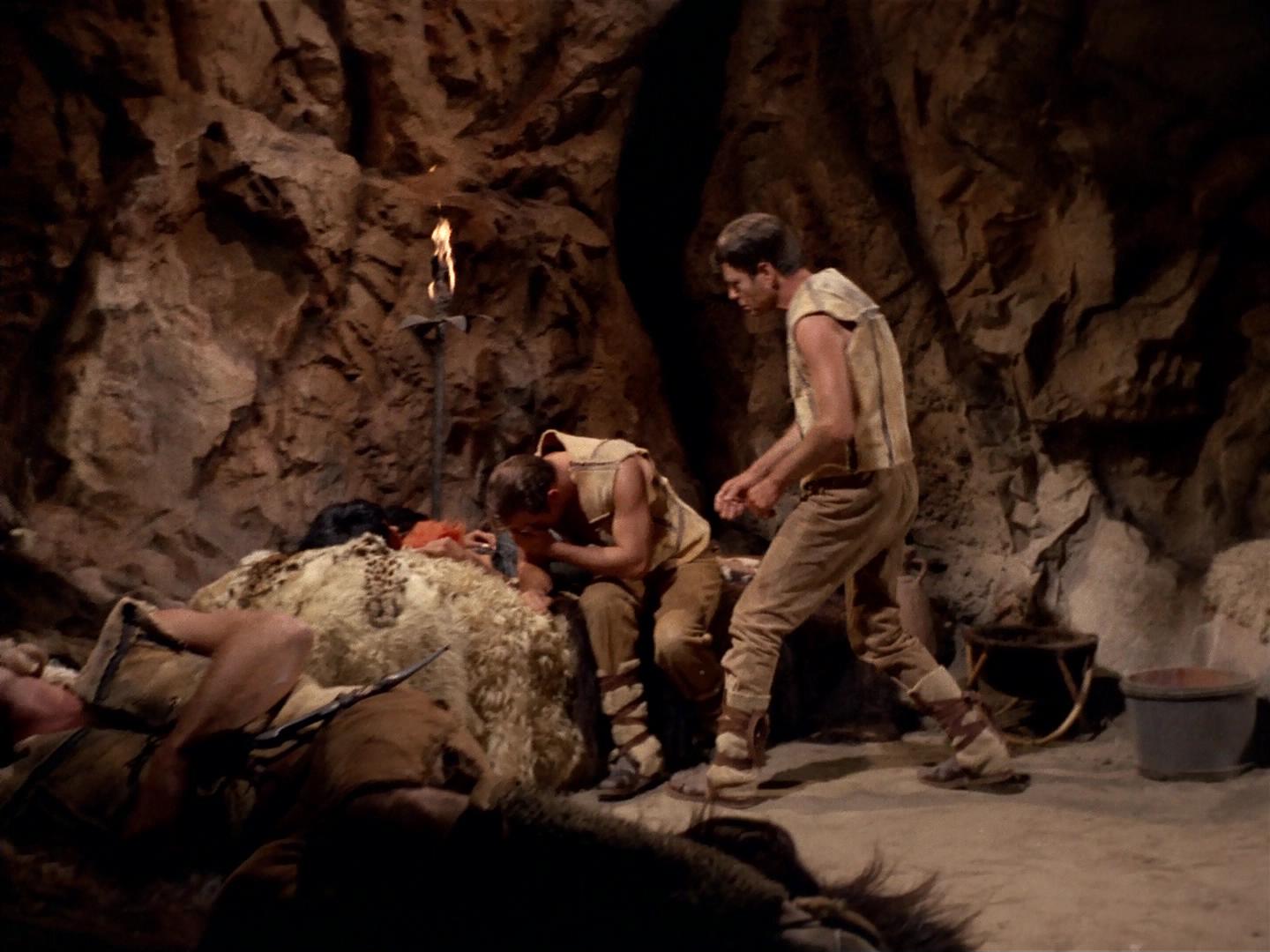 ariane179254_StarTrek_2x19_APrivateLittleWar_1510.jpg