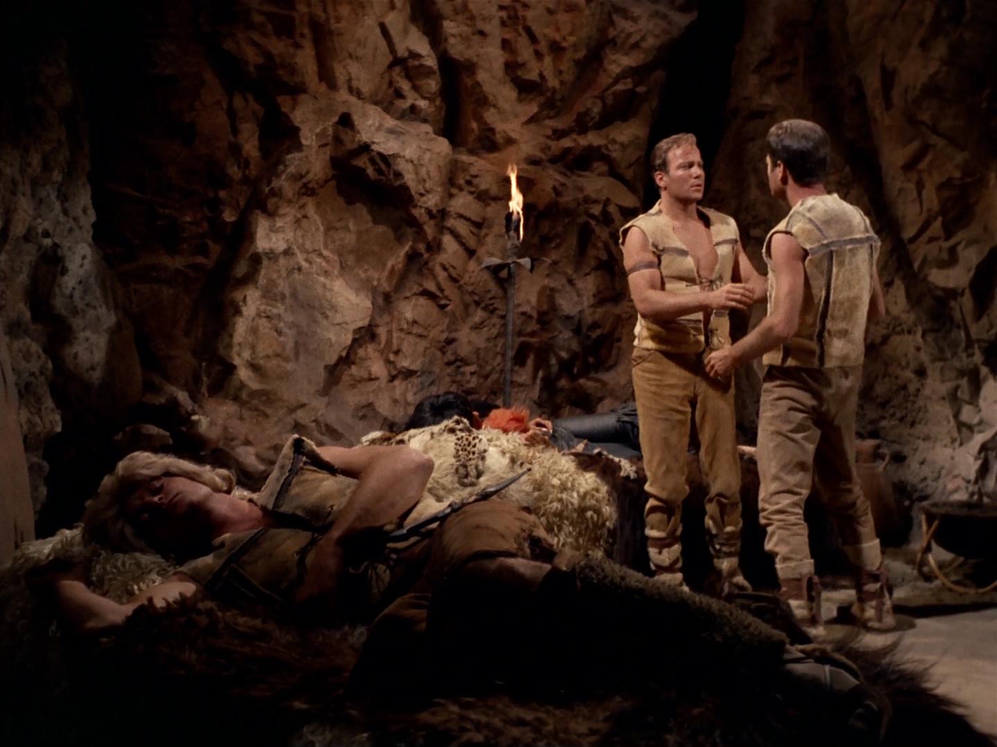 ariane179254_StarTrek_2x19_APrivateLittleWar_1523.jpg