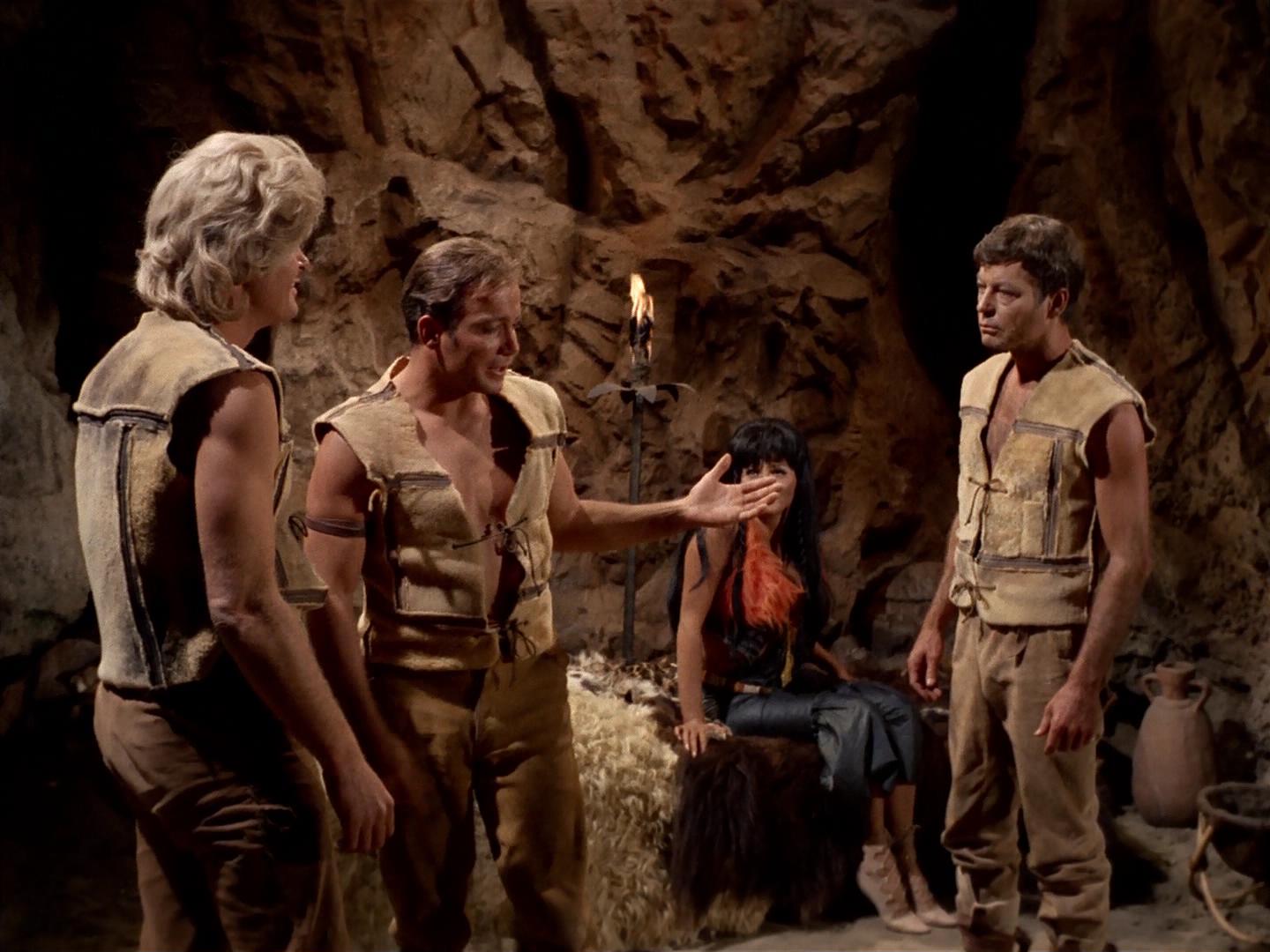 ariane179254_StarTrek_2x19_APrivateLittleWar_1566.jpg