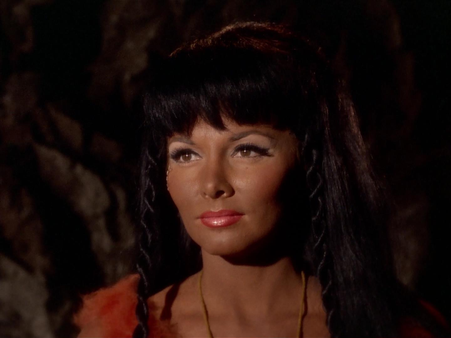 ariane179254_StarTrek_2x19_APrivateLittleWar_1601.jpg