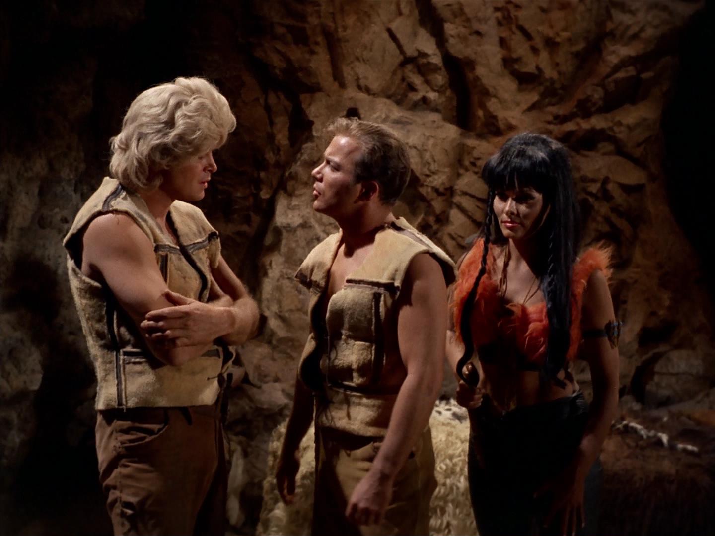 ariane179254_StarTrek_2x19_APrivateLittleWar_1610.jpg