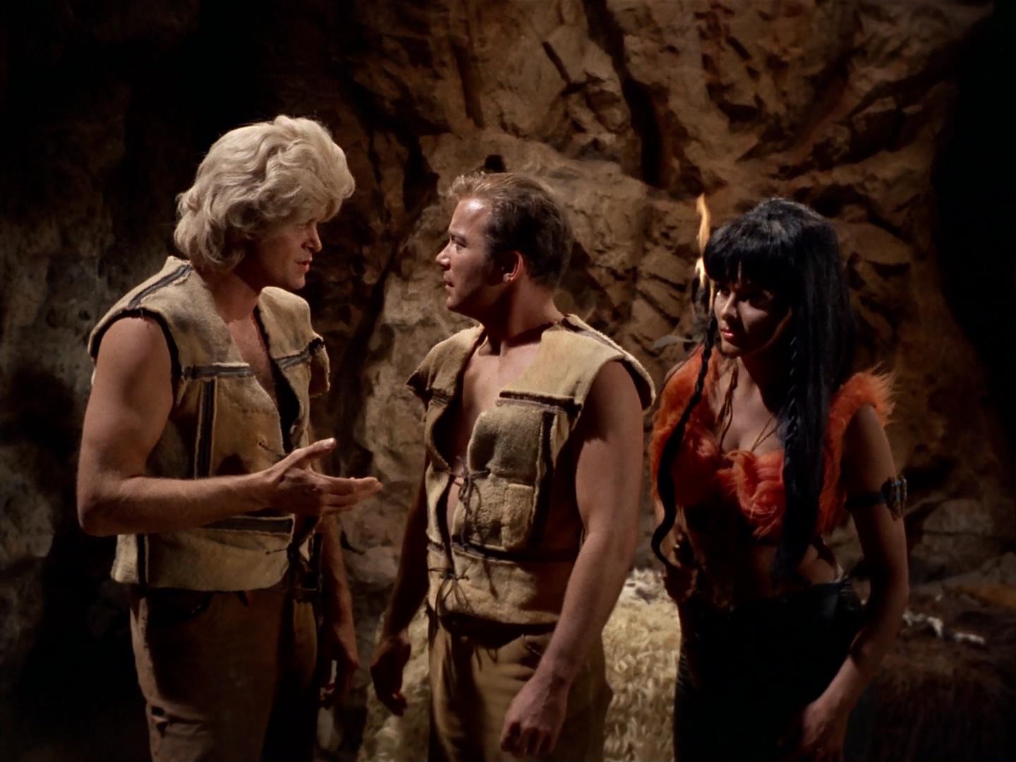 ariane179254_StarTrek_2x19_APrivateLittleWar_1618.jpg