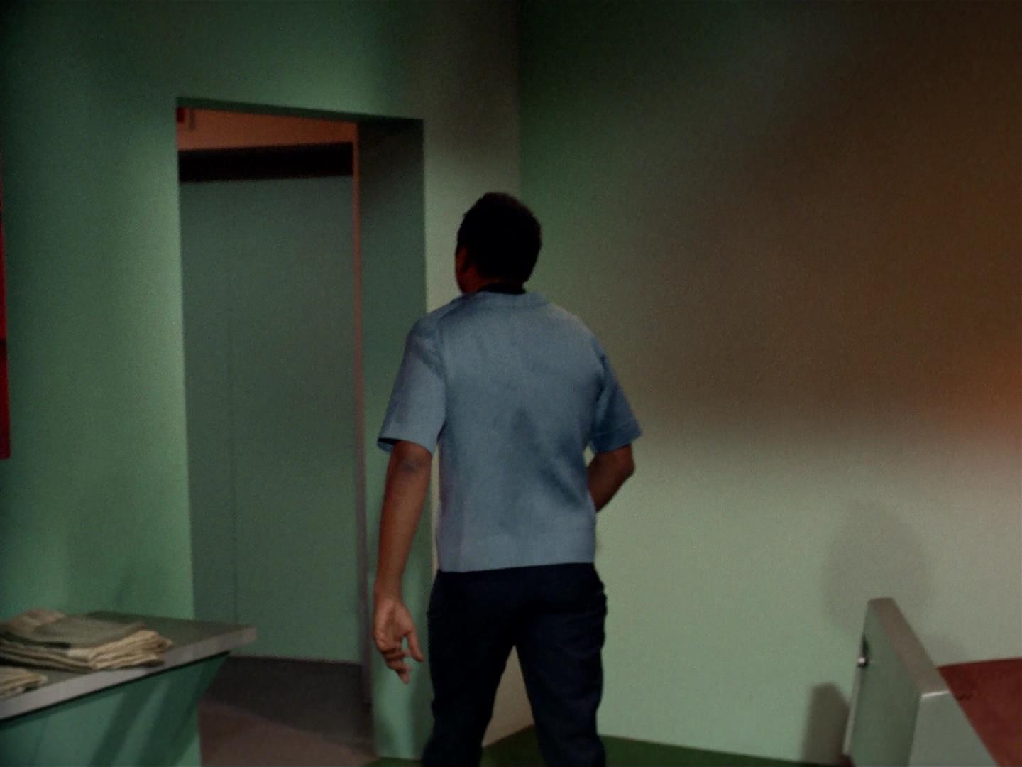 ariane179254_StarTrek_2x19_APrivateLittleWar_1684.jpg
