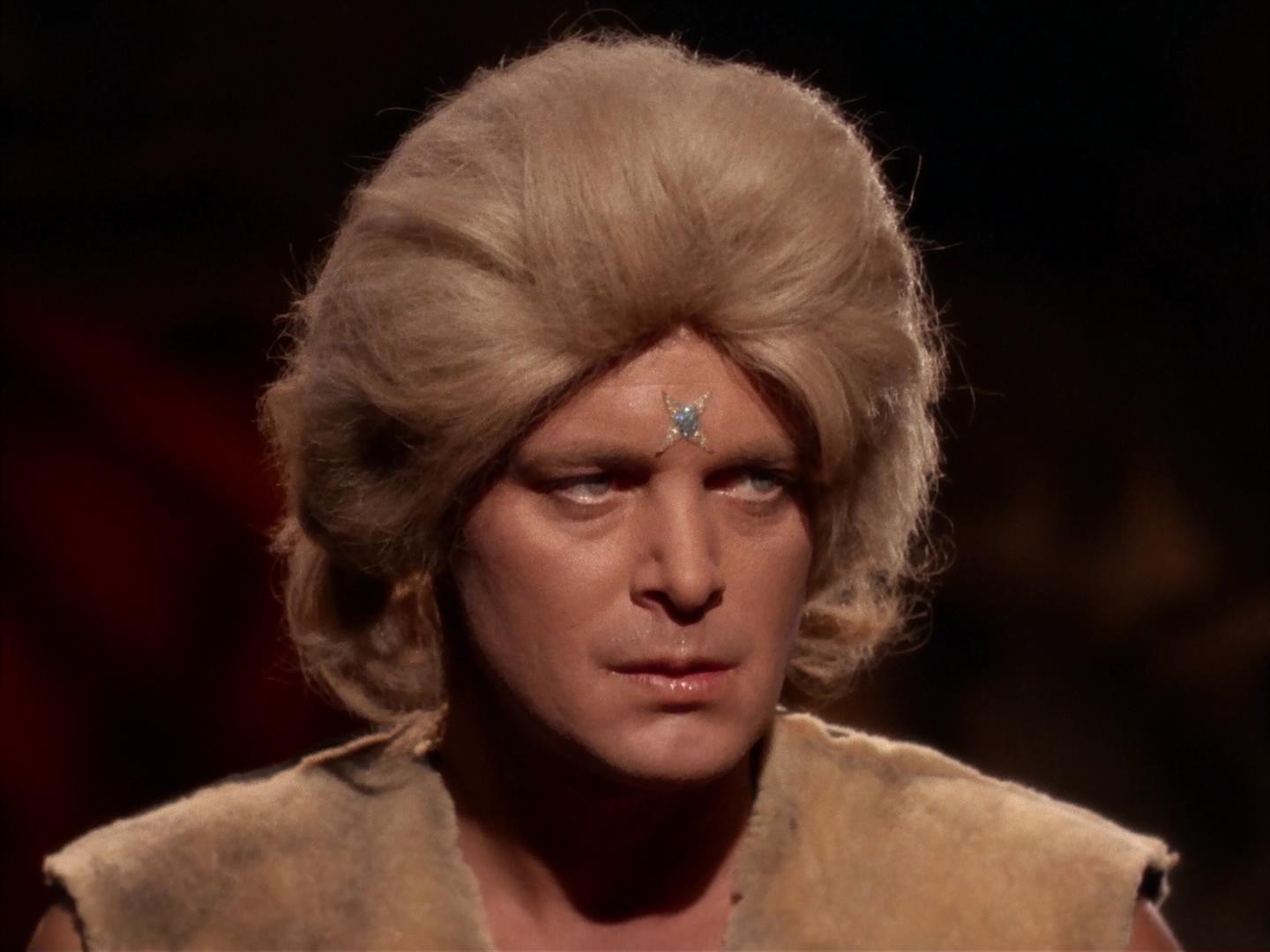 ariane179254_StarTrek_2x19_APrivateLittleWar_1875.jpg