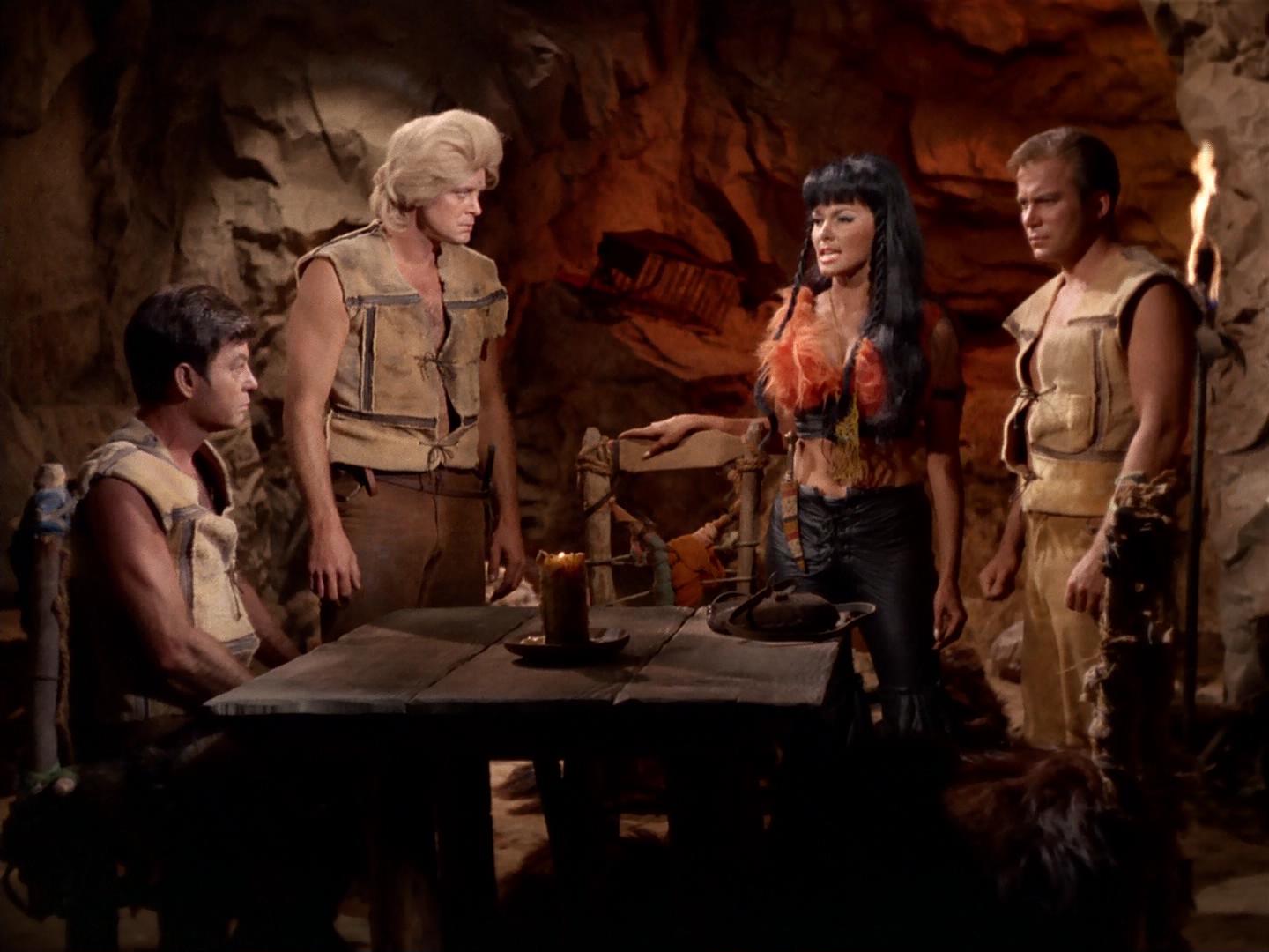 ariane179254_StarTrek_2x19_APrivateLittleWar_1884.jpg