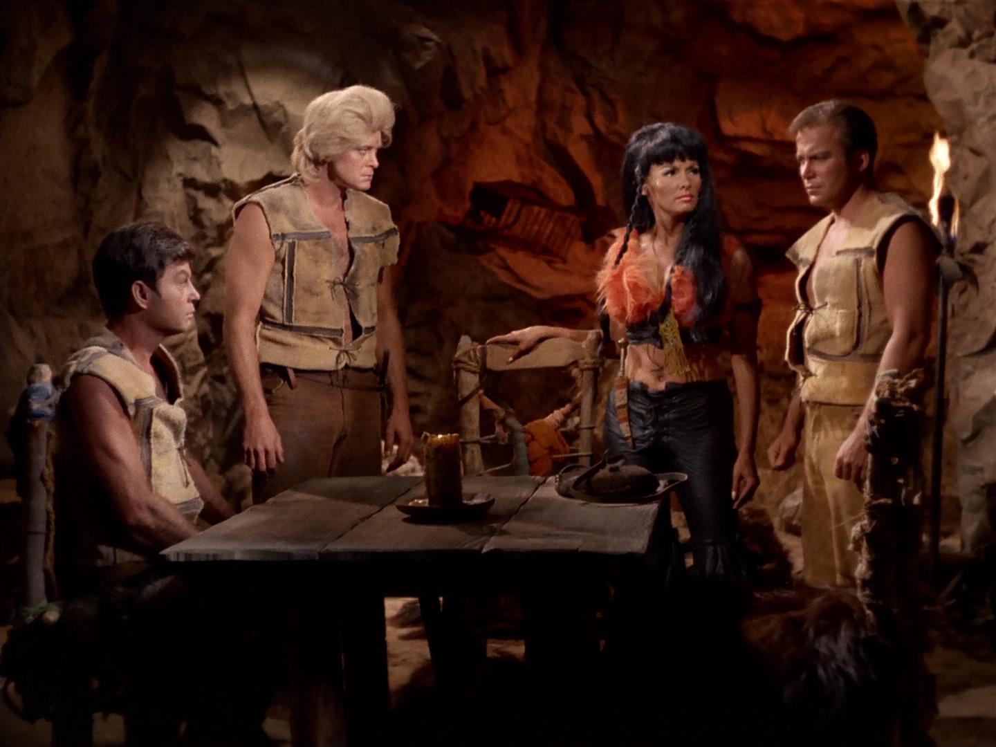 ariane179254_StarTrek_2x19_APrivateLittleWar_1887.jpg