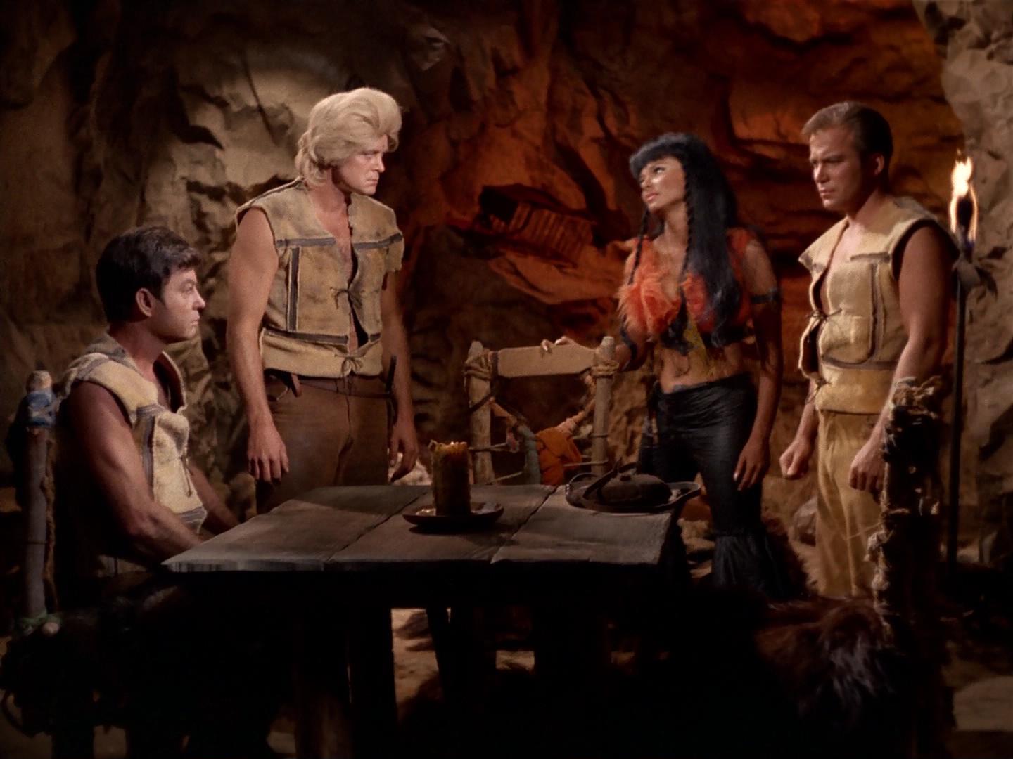 ariane179254_StarTrek_2x19_APrivateLittleWar_1891.jpg