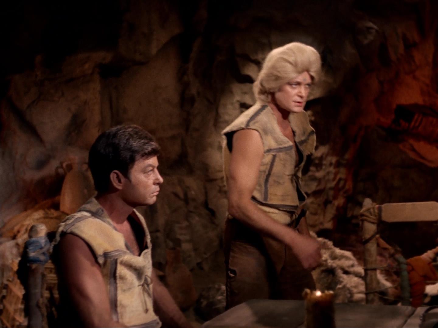 ariane179254_StarTrek_2x19_APrivateLittleWar_1909.jpg
