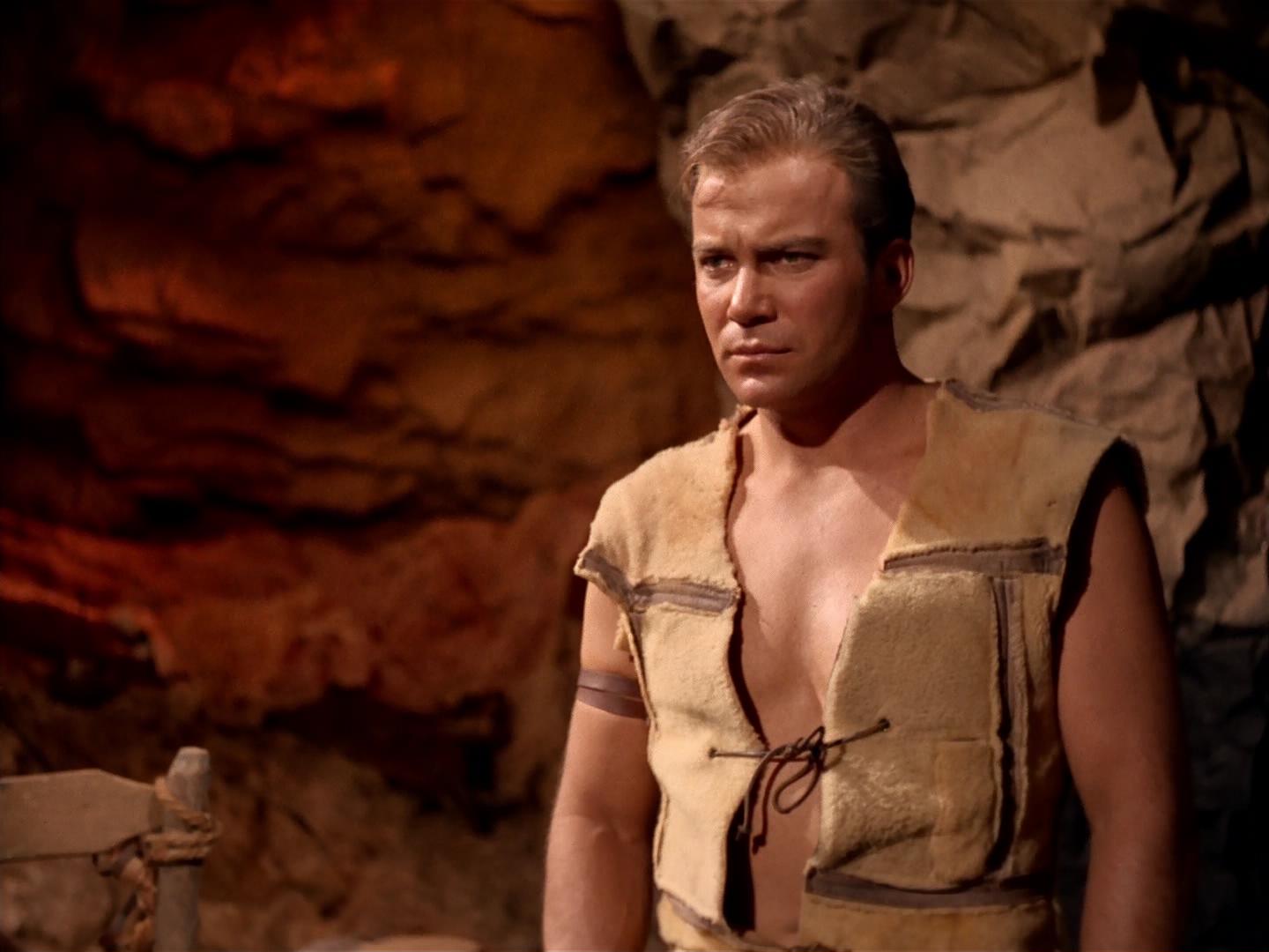 ariane179254_StarTrek_2x19_APrivateLittleWar_1914.jpg