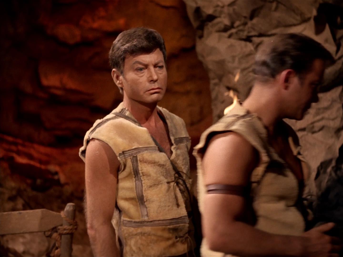 ariane179254_StarTrek_2x19_APrivateLittleWar_1933.jpg