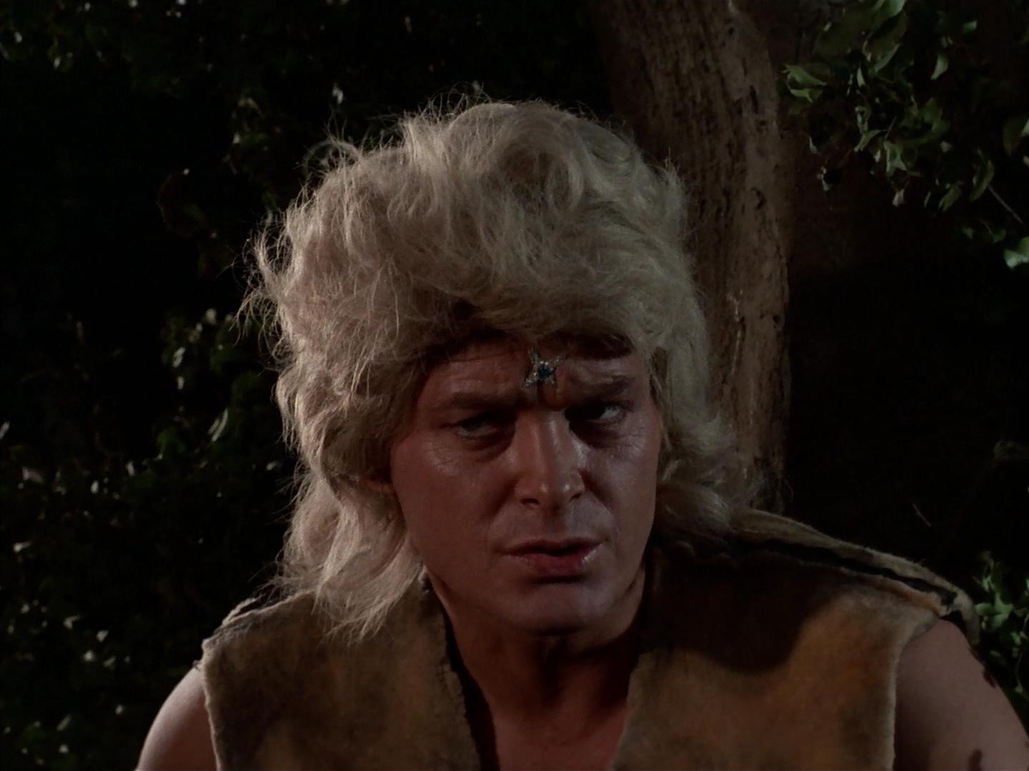 ariane179254_StarTrek_2x19_APrivateLittleWar_1945.jpg