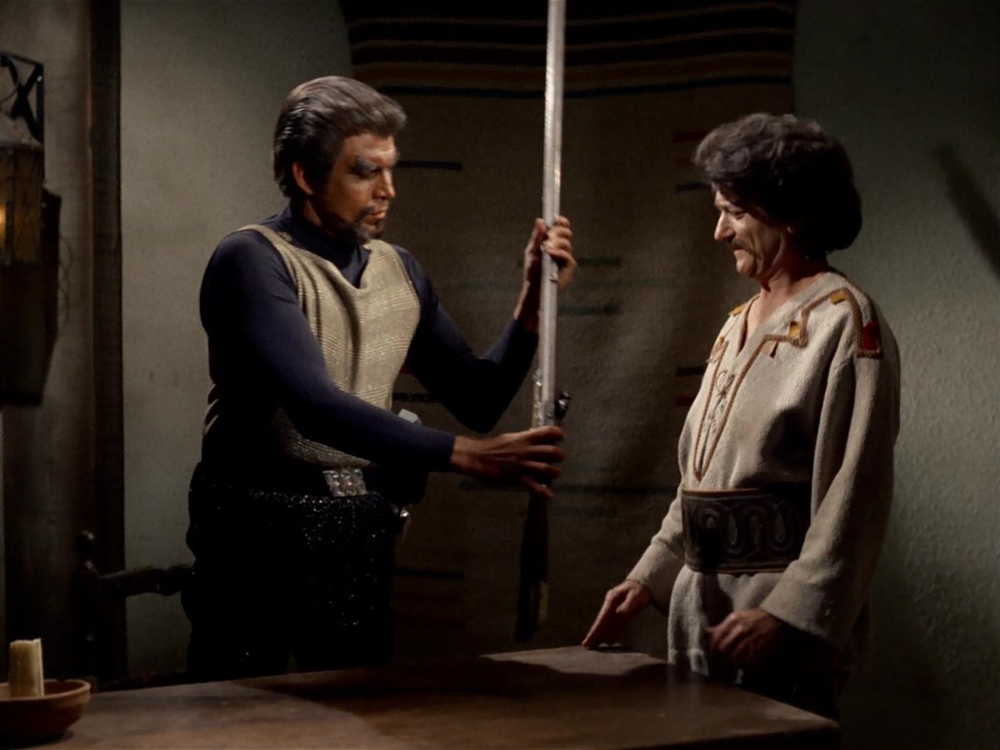 ariane179254_StarTrek_2x19_APrivateLittleWar_2037.jpg