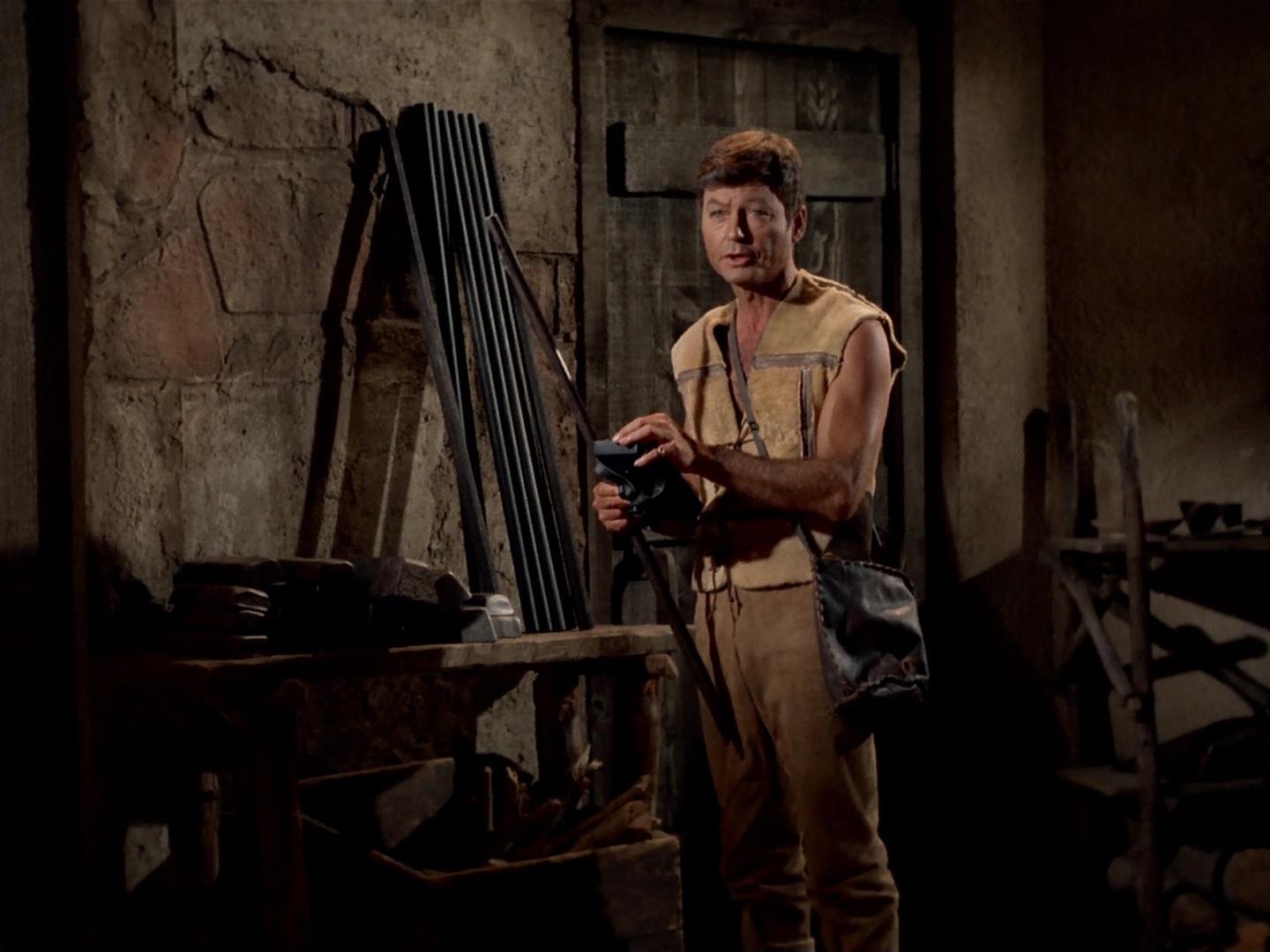 ariane179254_StarTrek_2x19_APrivateLittleWar_2129.jpg