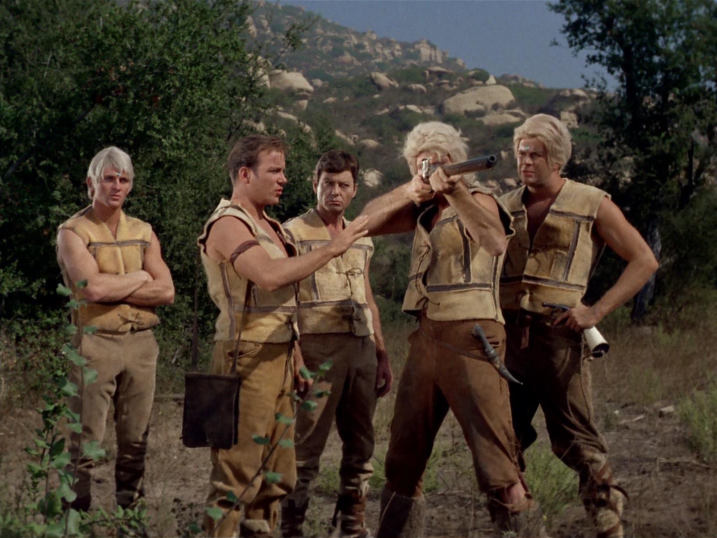 ariane179254_StarTrek_2x19_APrivateLittleWar_2328.jpg