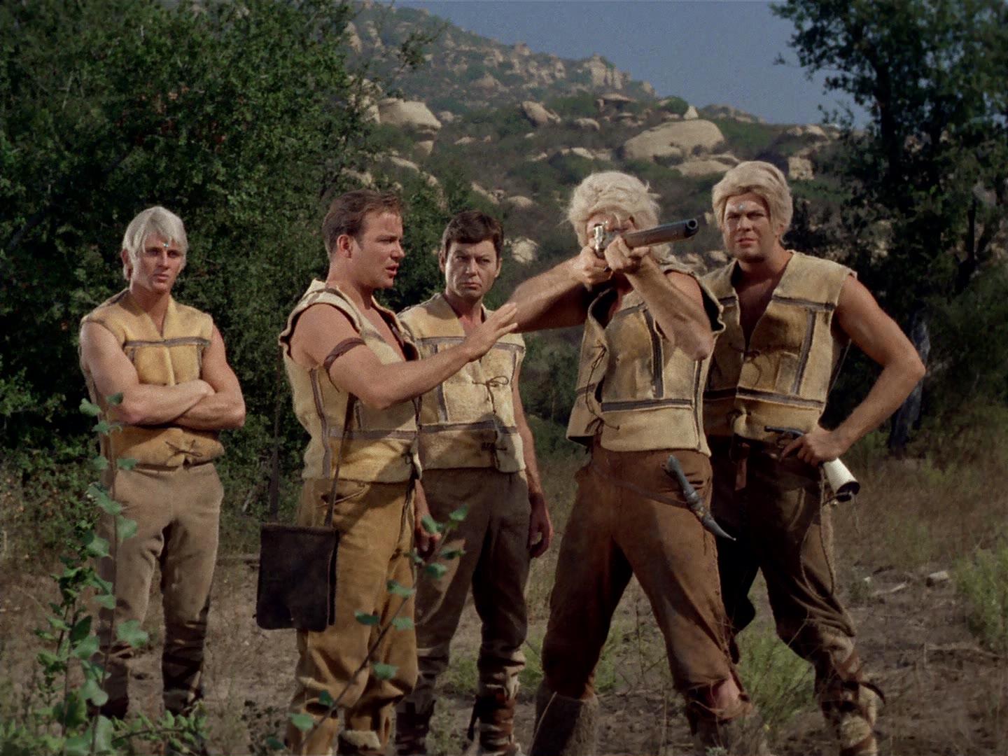 ariane179254_StarTrek_2x19_APrivateLittleWar_2329.jpg