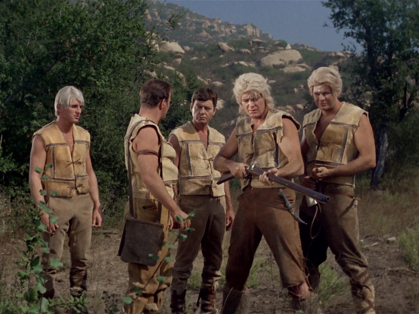 ariane179254_StarTrek_2x19_APrivateLittleWar_2339.jpg