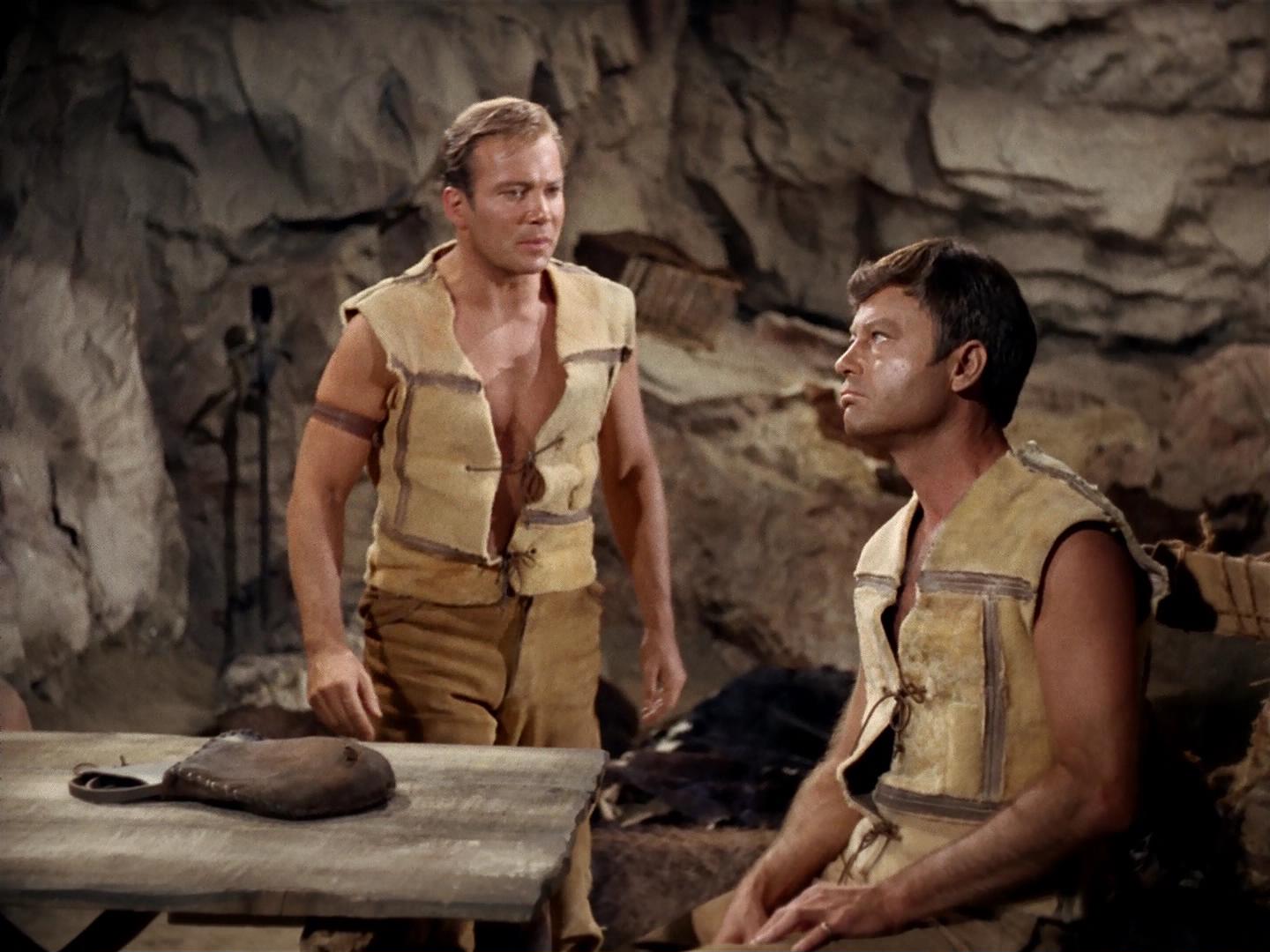 ariane179254_StarTrek_2x19_APrivateLittleWar_2426.jpg