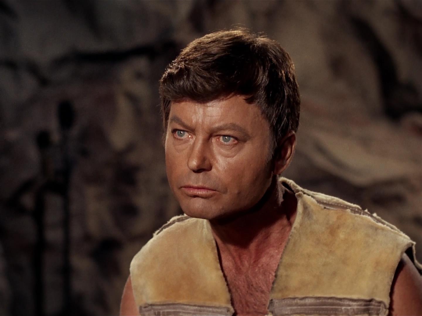 ariane179254_StarTrek_2x19_APrivateLittleWar_2441.jpg