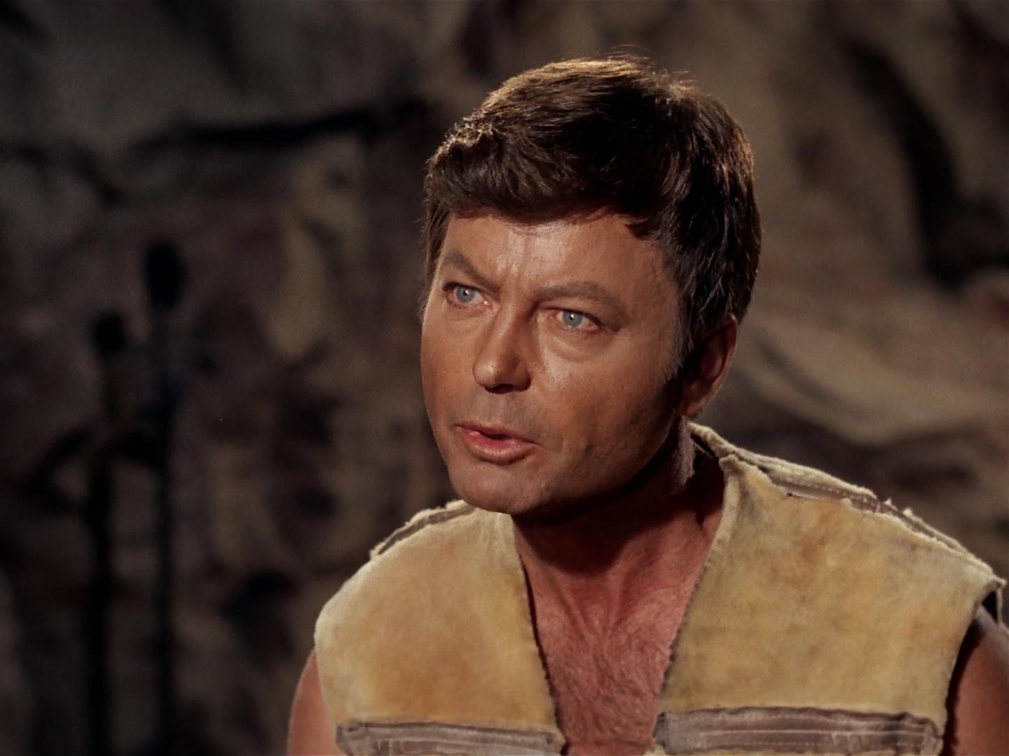 ariane179254_StarTrek_2x19_APrivateLittleWar_2454.jpg