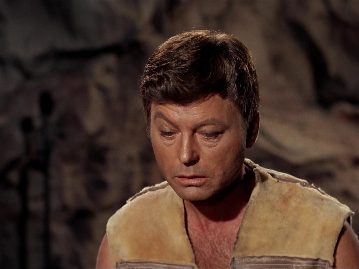 ariane179254_StarTrek_2x19_APrivateLittleWar_2526.jpg