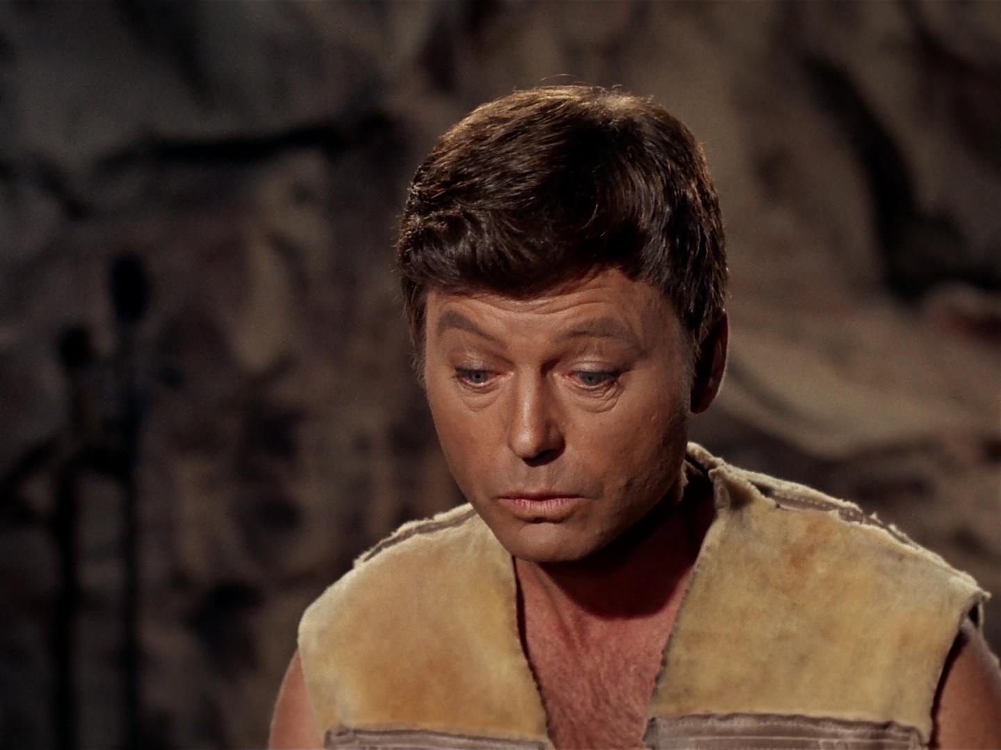 ariane179254_StarTrek_2x19_APrivateLittleWar_2527.jpg