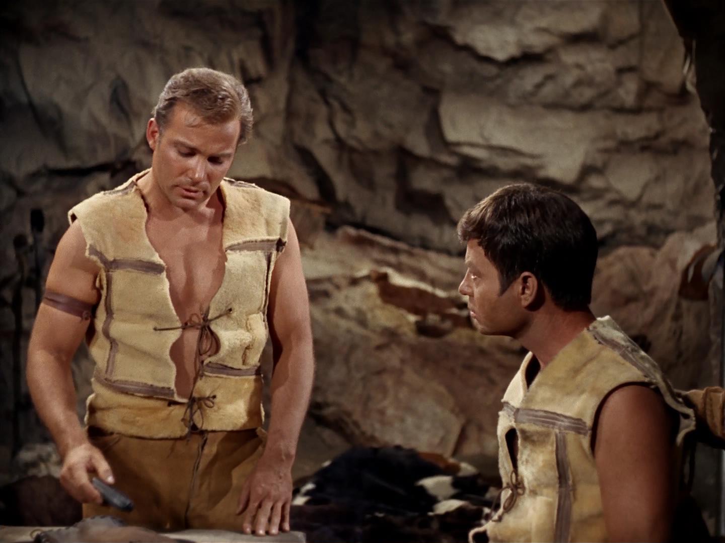 ariane179254_StarTrek_2x19_APrivateLittleWar_2557.jpg