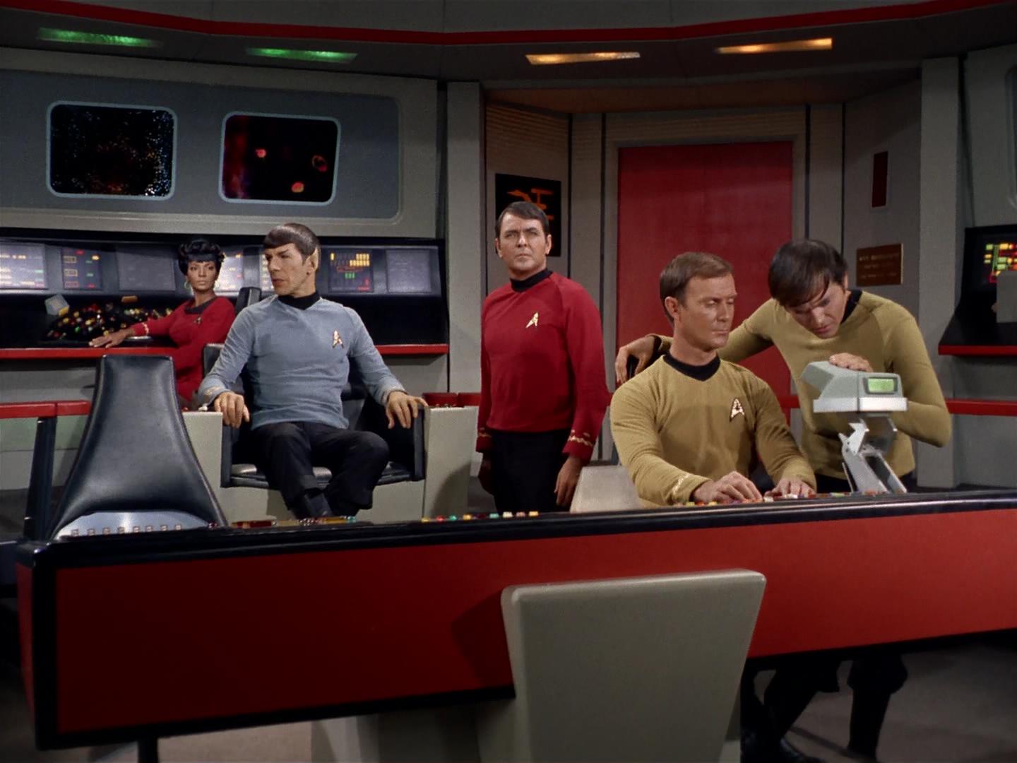 ariane179254_StarTrek_2x19_APrivateLittleWar_2587.jpg