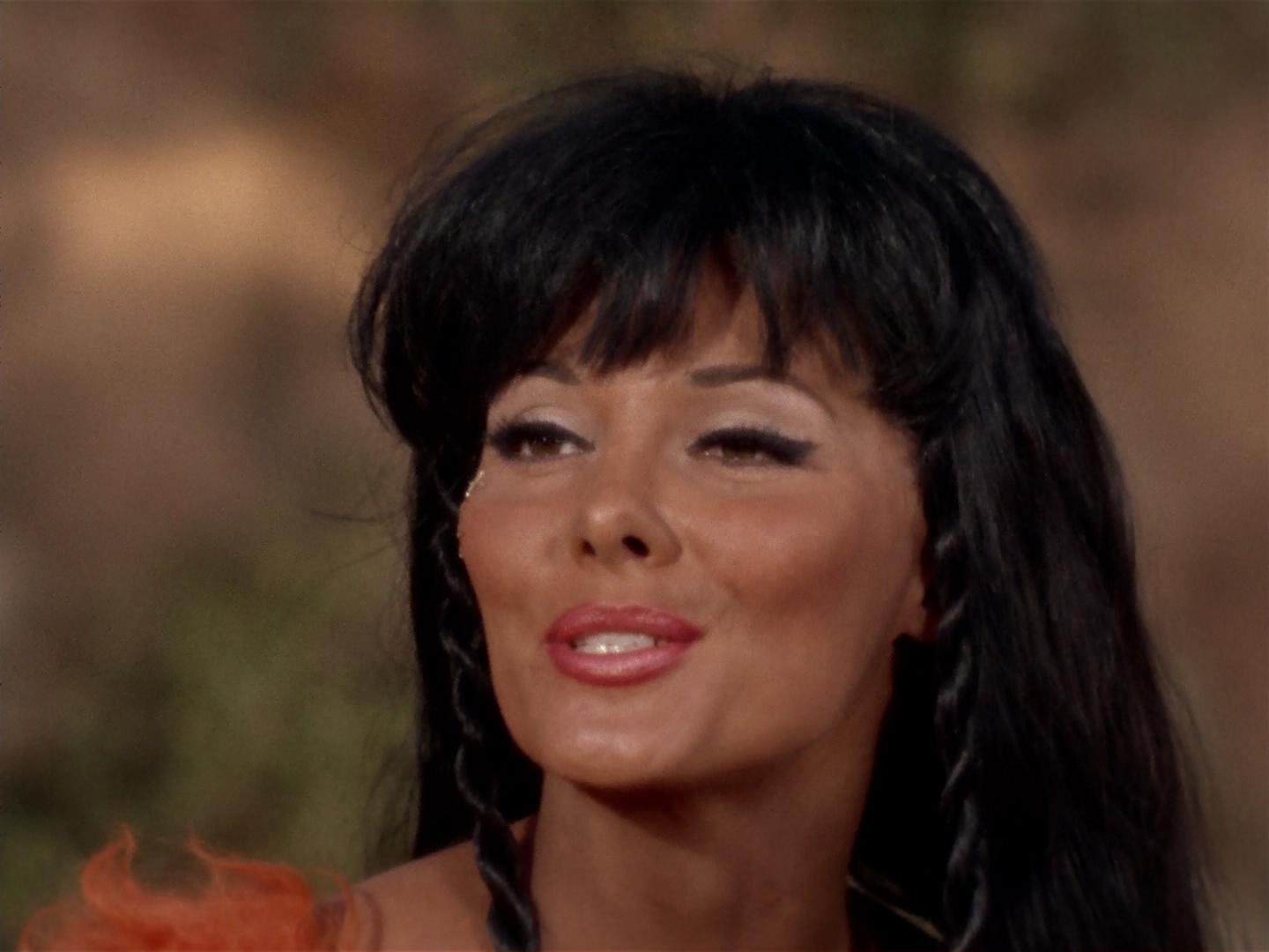 ariane179254_StarTrek_2x19_APrivateLittleWar_2622.jpg