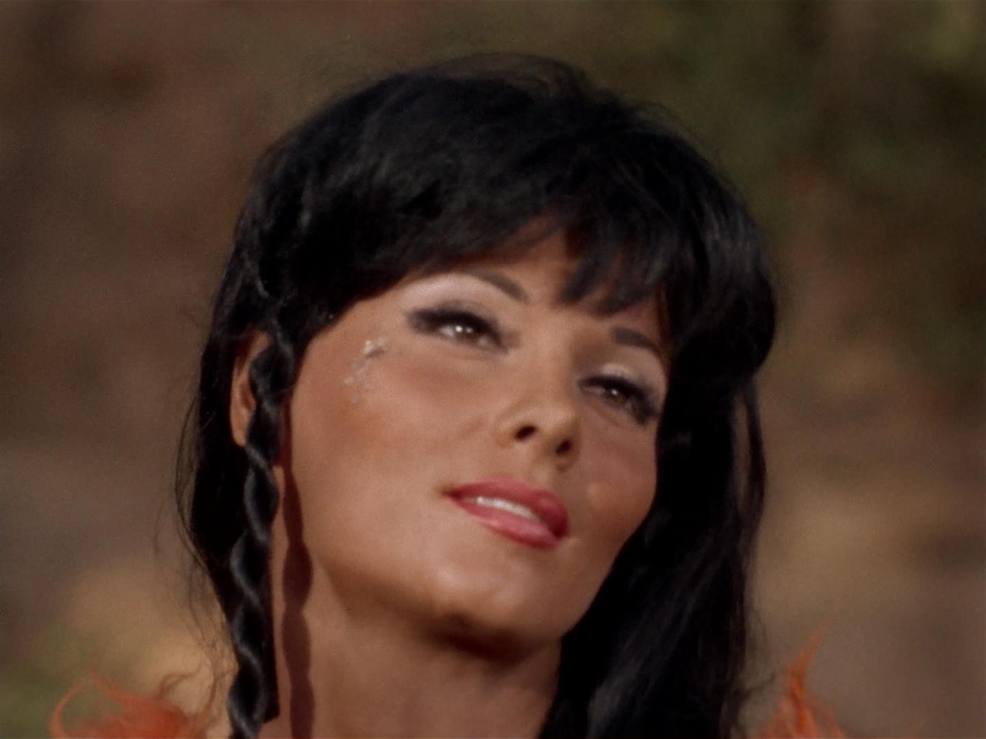 ariane179254_StarTrek_2x19_APrivateLittleWar_2698.jpg