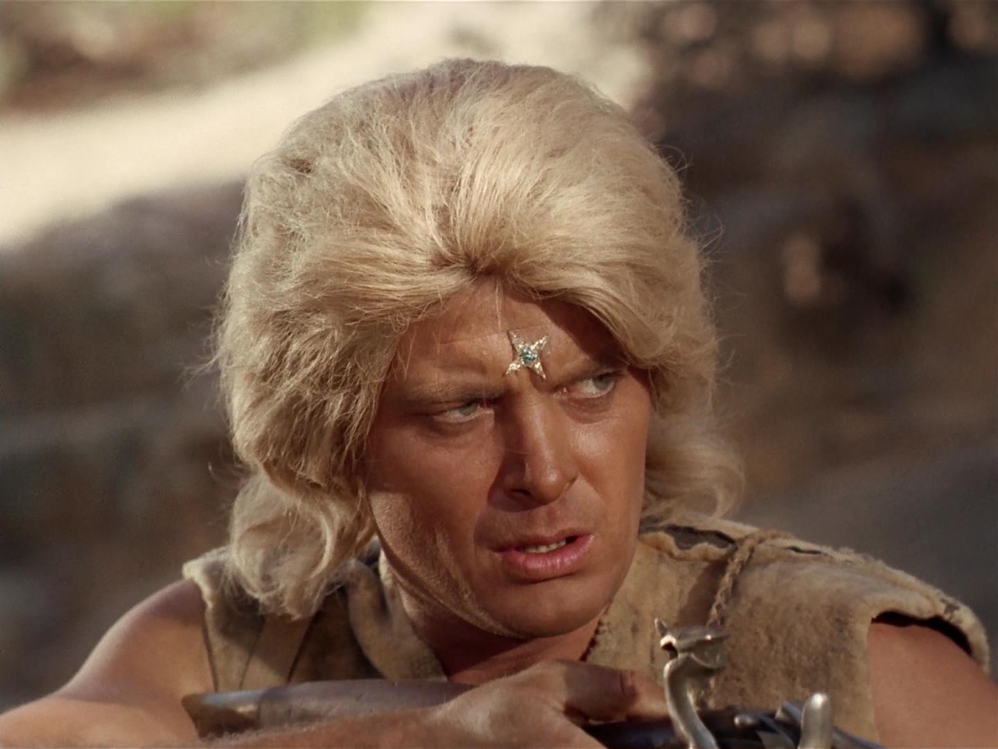 ariane179254_StarTrek_2x19_APrivateLittleWar_2717.jpg
