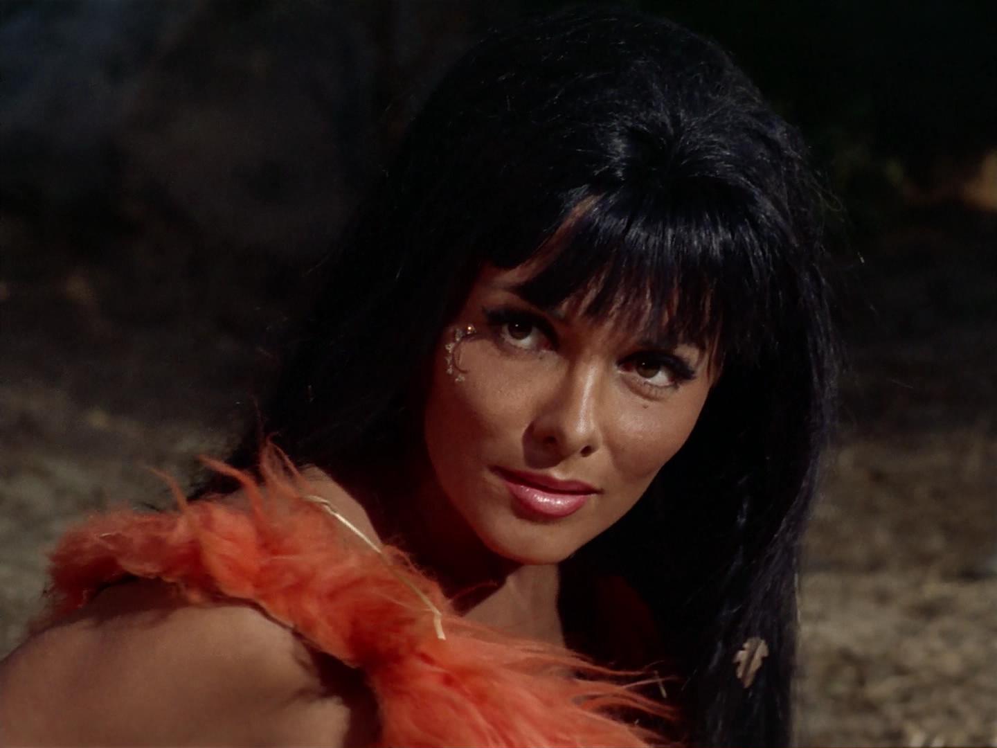 ariane179254_StarTrek_2x19_APrivateLittleWar_2794.jpg
