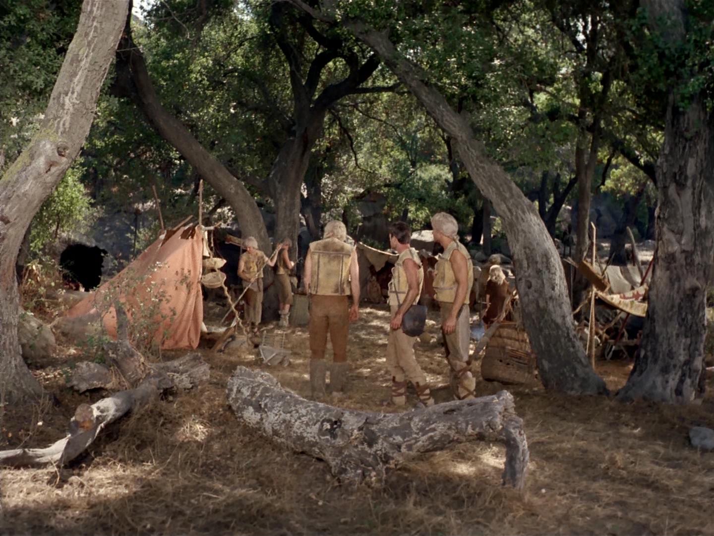 ariane179254_StarTrek_2x19_APrivateLittleWar_2807.jpg
