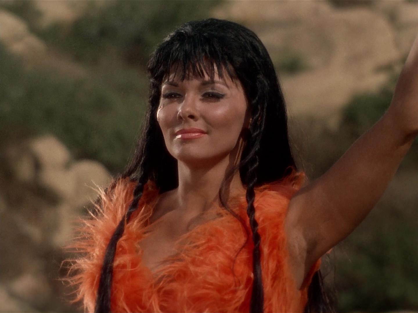 ariane179254_StarTrek_2x19_APrivateLittleWar_2887.jpg