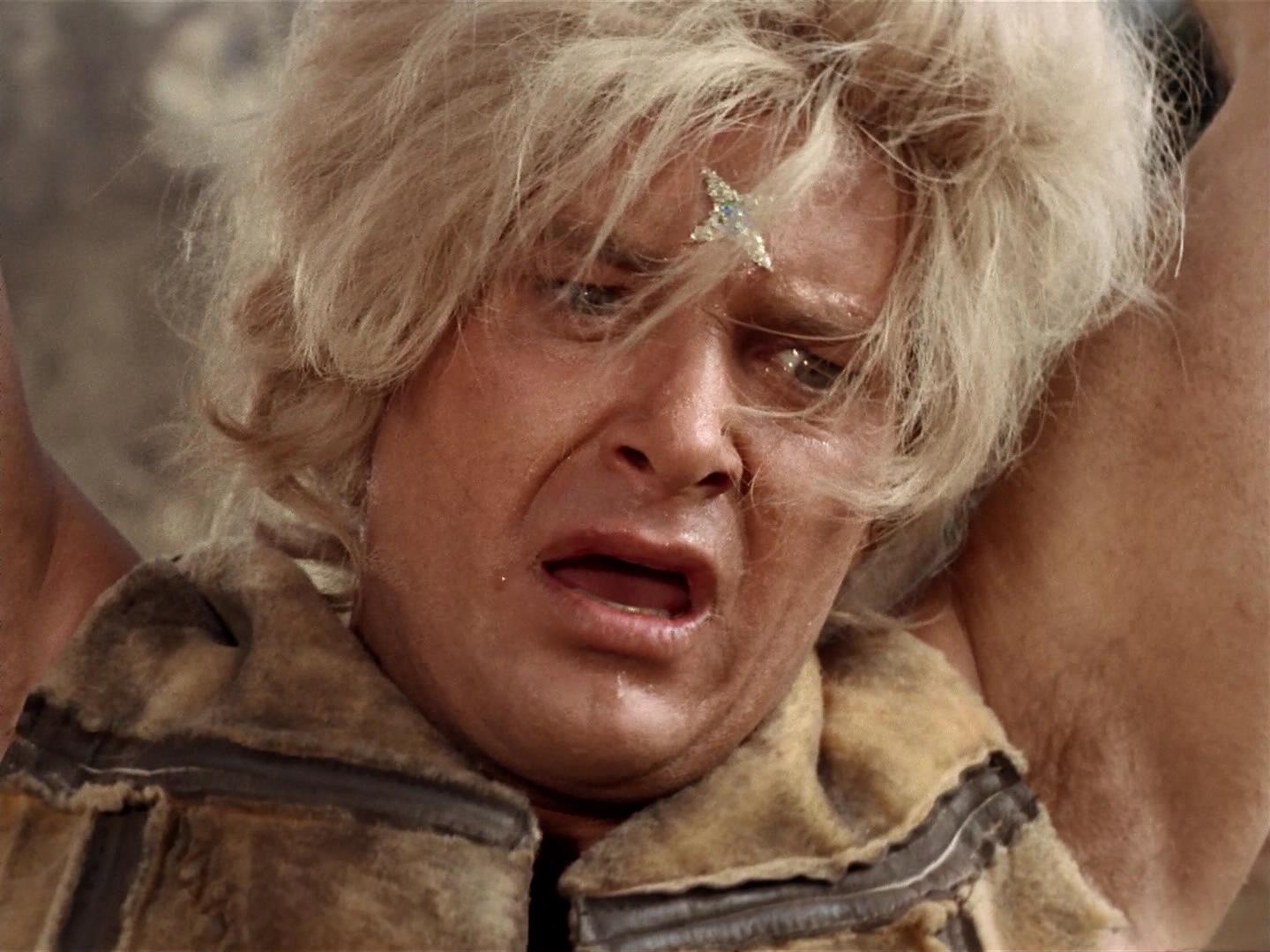 ariane179254_StarTrek_2x19_APrivateLittleWar_3051.jpg