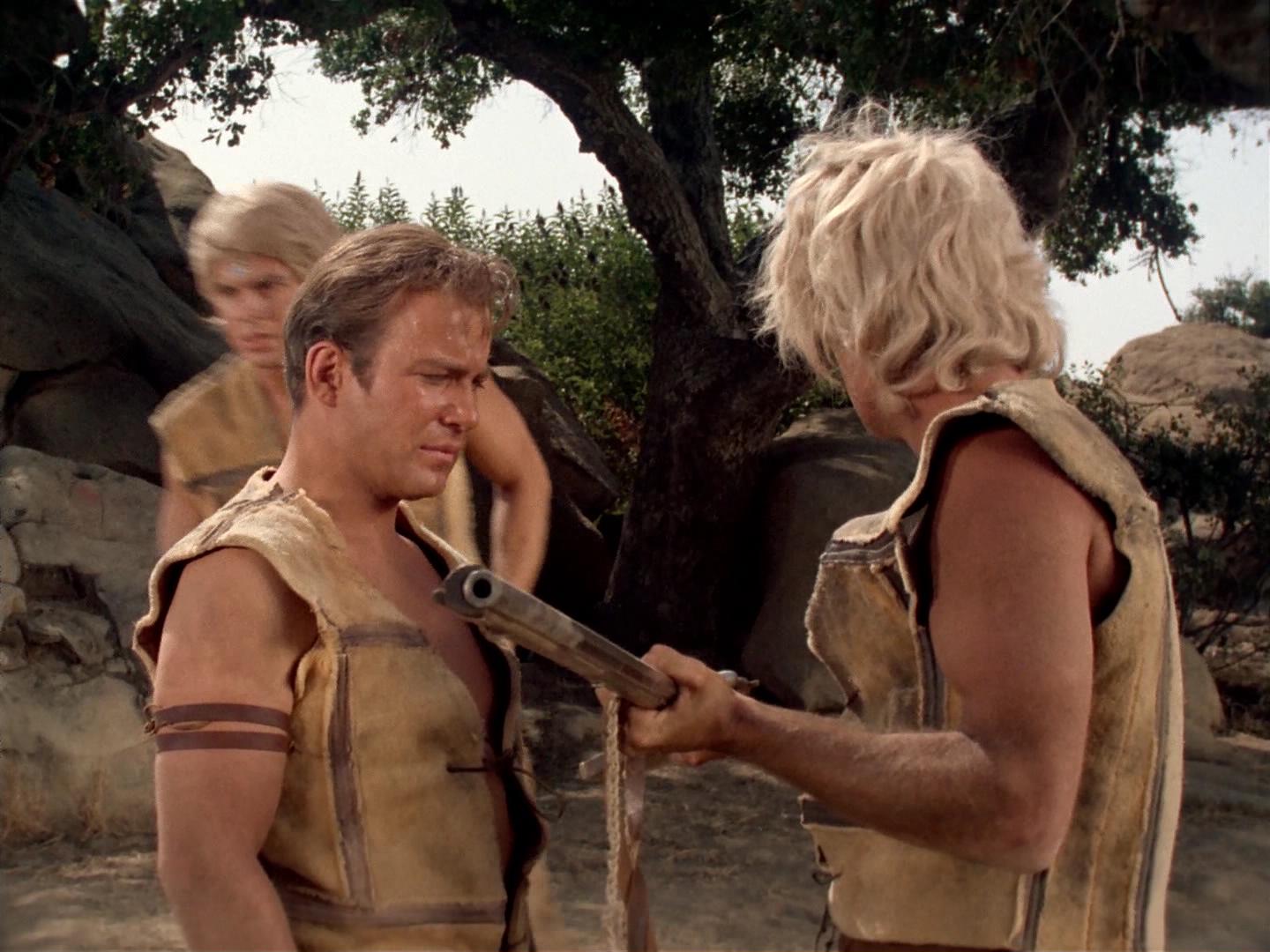 ariane179254_StarTrek_2x19_APrivateLittleWar_3123.jpg