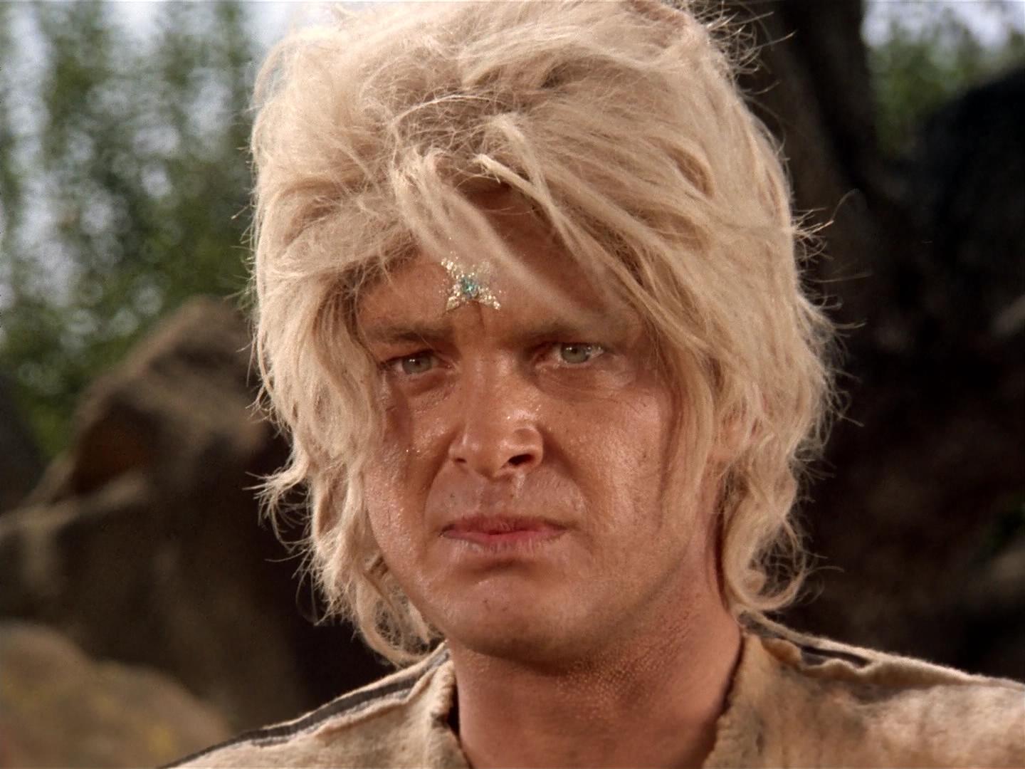 ariane179254_StarTrek_2x19_APrivateLittleWar_3128.jpg