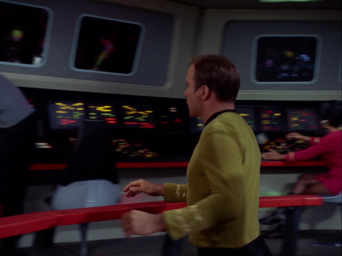 ariane179254_StarTrek_2x20_ReturnToTomorrow_0025.jpg