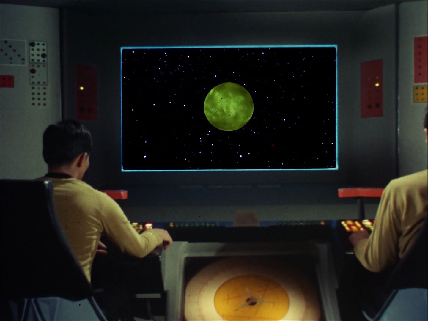 ariane179254_StarTrek_2x20_ReturnToTomorrow_0057.jpg