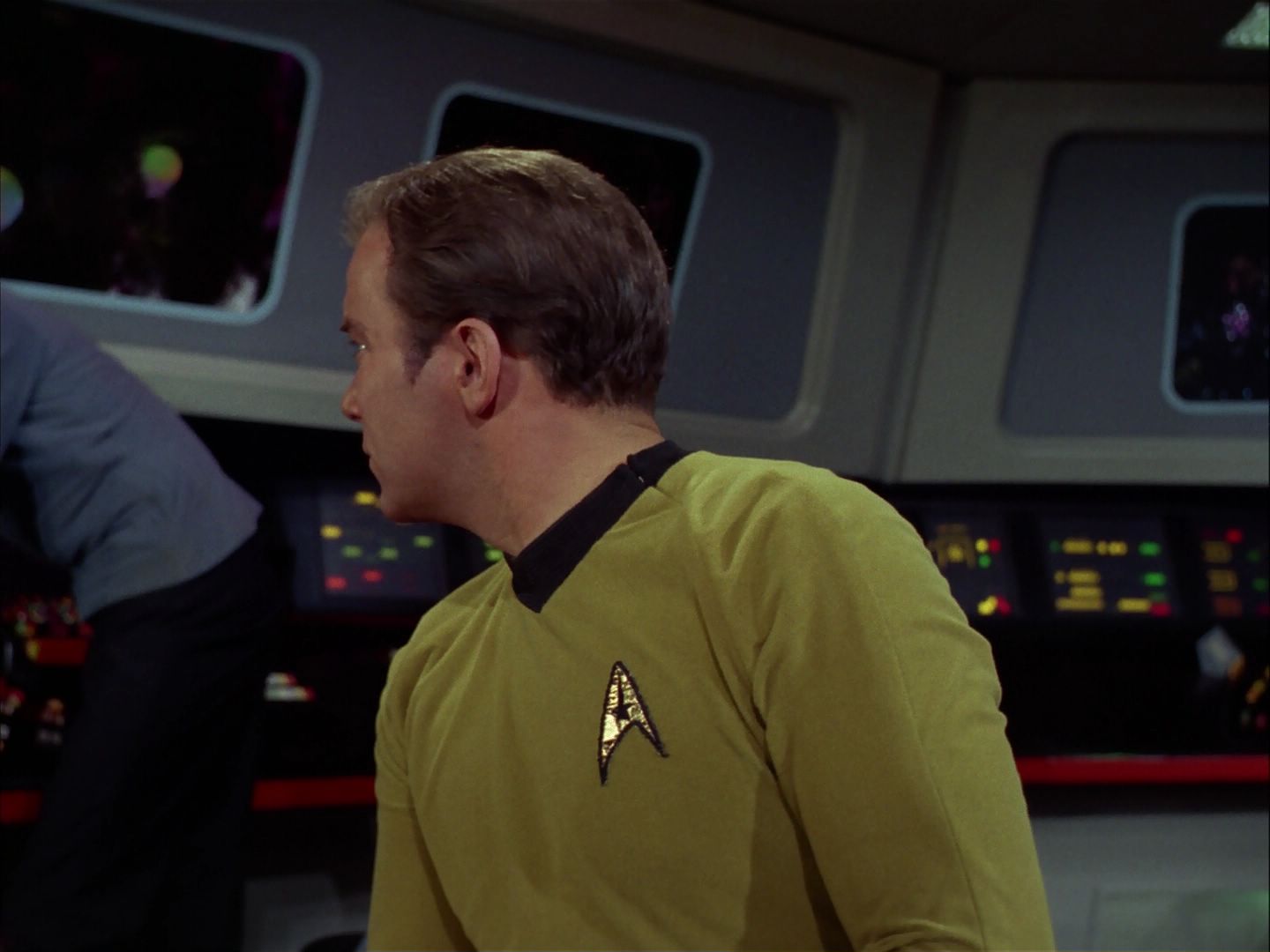 ariane179254_StarTrek_2x20_ReturnToTomorrow_0075.jpg