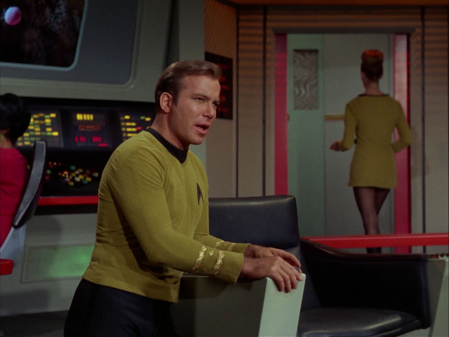 ariane179254_StarTrek_2x20_ReturnToTomorrow_0261.jpg