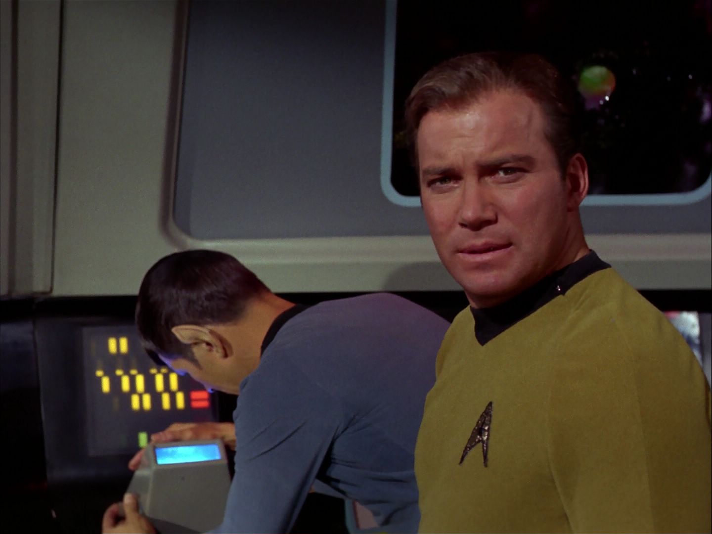 ariane179254_StarTrek_2x20_ReturnToTomorrow_0302.jpg
