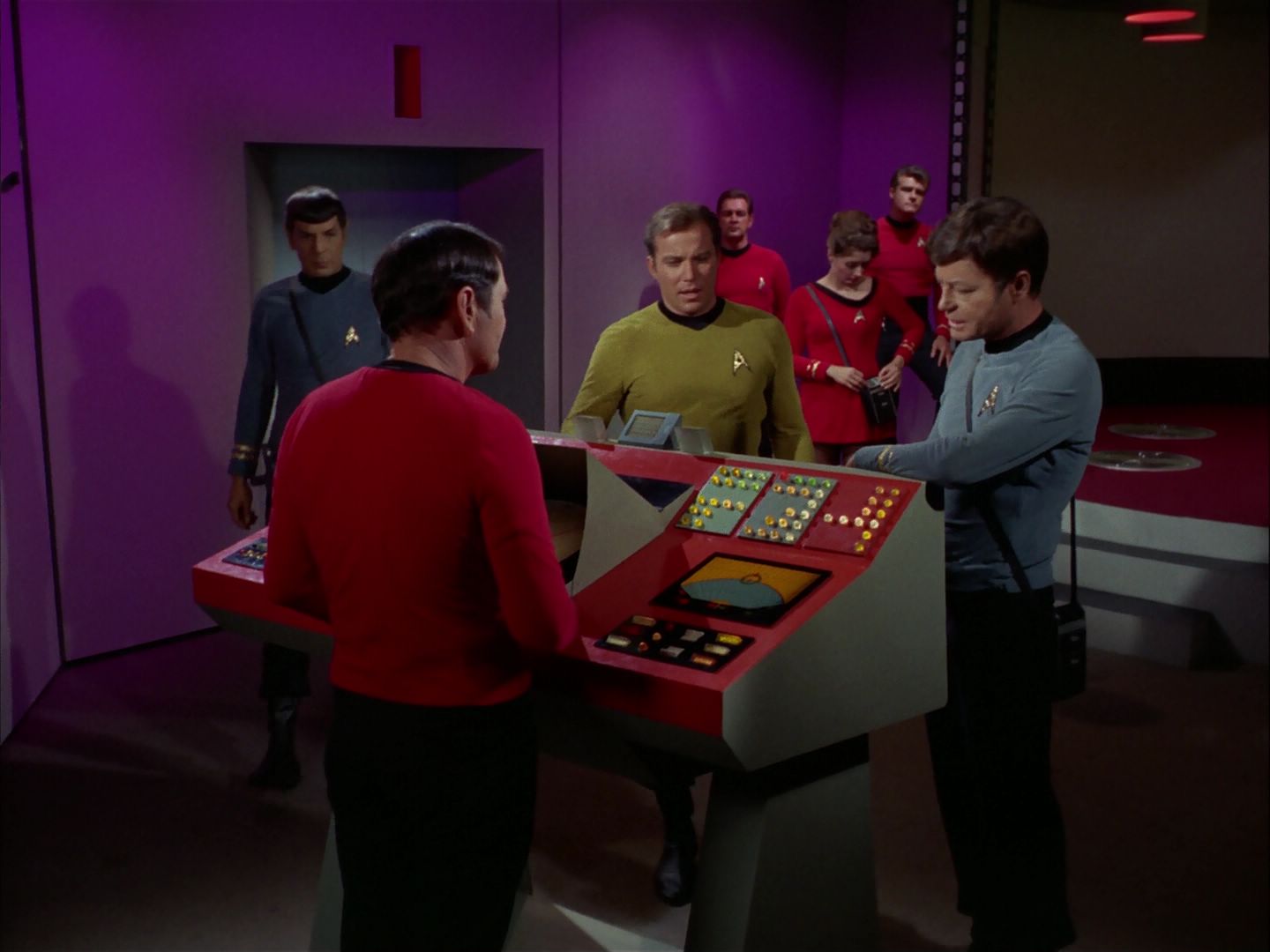 ariane179254_StarTrek_2x20_ReturnToTomorrow_0399.jpg