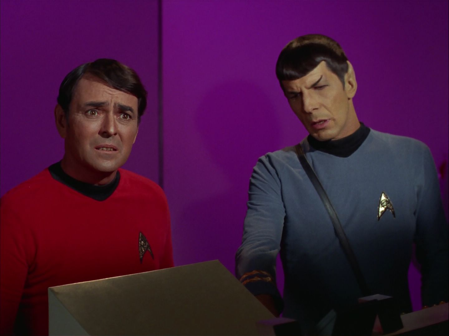 ariane179254_StarTrek_2x20_ReturnToTomorrow_0420.jpg