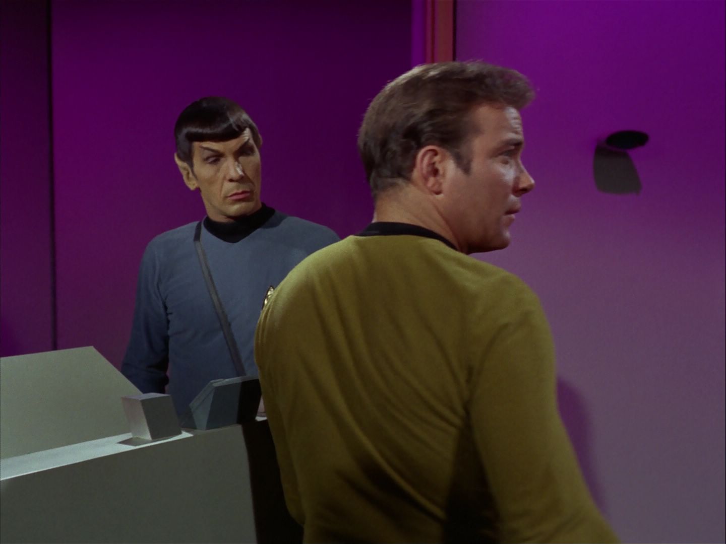 ariane179254_StarTrek_2x20_ReturnToTomorrow_0442.jpg