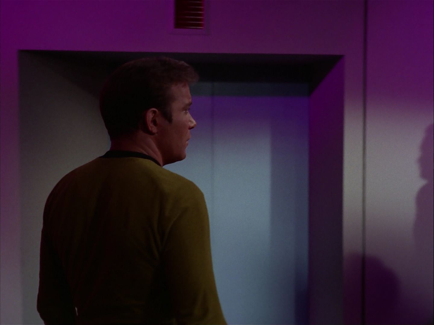 ariane179254_StarTrek_2x20_ReturnToTomorrow_0447.jpg