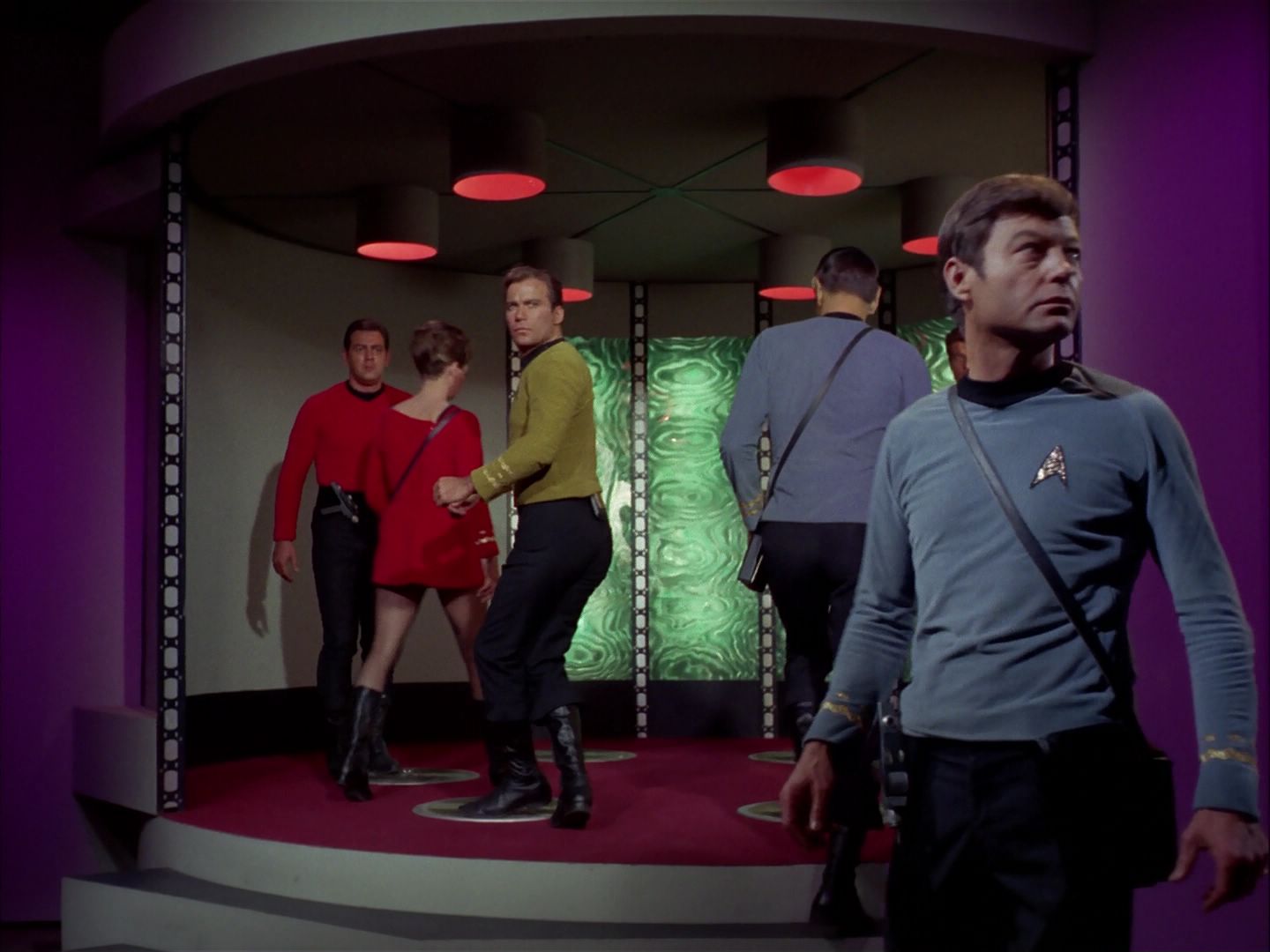 ariane179254_StarTrek_2x20_ReturnToTomorrow_0508.jpg